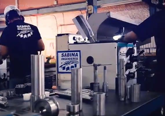 con más de 30 años, que diseña, fabrica y realiza el montaje de equipos y proyectos agroindustriales llave en mano.